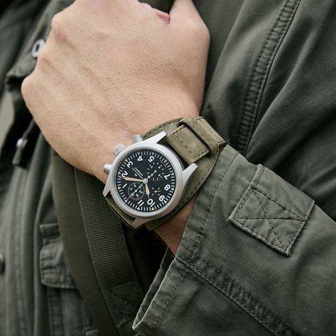 Introducing - Hamilton Khaki Field Automatic Chronograph H71706830 Best Military Watch, Hamilton Khaki Field Automatic, Hamilton Khaki Field, Panerai Luminor Marina, Hamilton Khaki, Monochrome Watches, Hamilton Watch, Field Watches, Military Watches