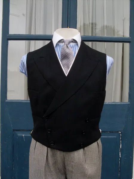 Waist Coat Men, Victorian Waistcoat, Victorian Mens Clothing, Morning Suit, Dog World, Waistcoat Fashion, Morning Coat, Dapper Outfit, Uniform Ideas