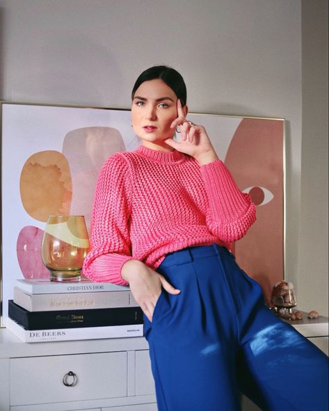 Bright Pink Sweater Outfit, Dark Blue Trousers Outfit, Pink And Blue Outfits, Mock Neck Outfit, Pink Blue Outfit, Pink And Blue Outfit, Blue Trousers Outfit, Peach Colour Combinations, Trousers Outfit Casual