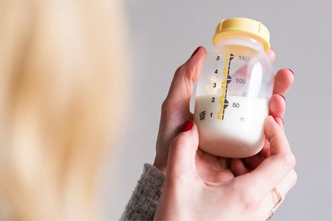 People assumed the colors of breast milk are going to resemble the cow's milk in the cartons you buy at the store, but that’s just not true. The post Your Breast Milk May Be Different Colors — Here’s What They Mean appeared first on Scary Mommy. Storing Breastmilk, Cow's Milk, Human Milk, Stopping Breastfeeding, Scary Mommy, Baby Eating, Milk Supply, Canned Heat, Mommy Style