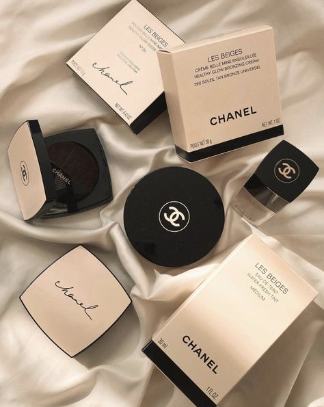 Channel Makeup, Chanel Aesthetic, Chanel Cosmetics, Chanel Les Beiges, Makeup Package, Chanel Makeup, Chanel Beauty, Cosmetic Shop, Luxury Makeup