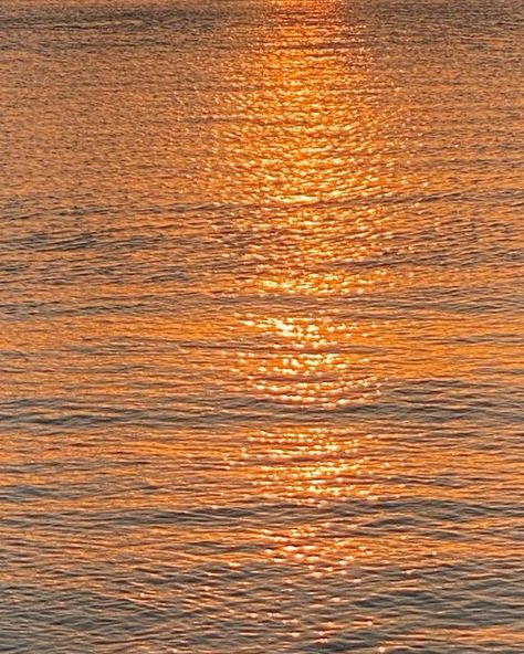 Marla on Instagram: "Beach bars & sunsets 💛" Sunset Reflection On Water, Water Wavy Hair, Sunset On Water, Face Mosaic, Style Color Palette, Sunset Eyes, Ocean Surface, The Gospel Of John, Sunset Reflection