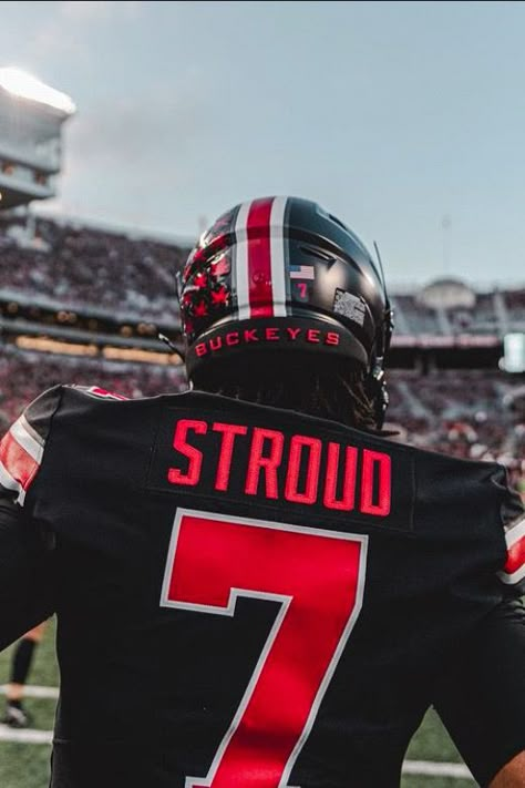 Tuff Nfl Pics, Cj Stroud Wallpaper, Fire Football, Ohio State Wallpaper, Fire Pfp, Drip Ideas, Cj Stroud, College Football Uniforms, Nfl Art