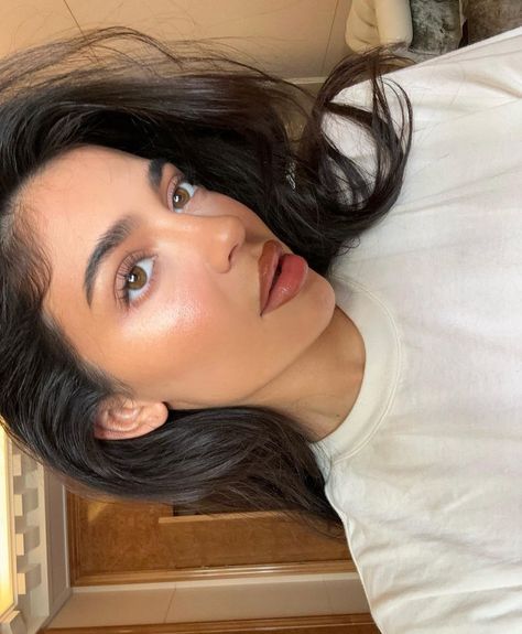 Kylie Jenner Makeup Natural, Kily Jenner, Looks Kylie Jenner, Jenner Makeup, Kylie Jenner Instagram, Kyle Jenner, Kylie Lips, Kylie Jenner Lipstick, Kylie Lip Kit