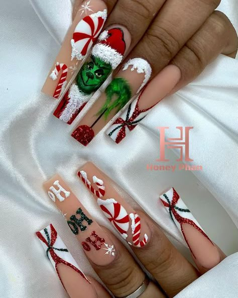 Christmas Nail Designs Acrylic, Xmas Nail Designs, Themed Nails, Drip Nails, Cute Christmas Nails, Christmas Gel Nails, Colored Acrylic Nails, Dope Nail Designs, Christmas Nails Acrylic