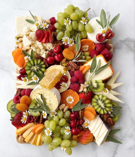 Pretty Wall Decor, Charcuterie Inspiration, Charcuterie Platter, Snack Board, Party Food Platters, Charcuterie And Cheese Board, Charcuterie Recipes, Buffet Food, Fruit Platter