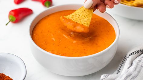 Sad that Taco Bell's Lava Sauce was discontinued? Now you can rejoice that this spicy, cheesy condiment is incredibly easy to make at home. Taco Bell Lava Sauce Recipe, Lava Sauce Recipe, Lava Sauce, Taco Bell Sauce, Copycat Taco Bell, Nachos Cheese Dip, Taco Bell Recipes, Crispy Chicken Tenders, Mash Recipe