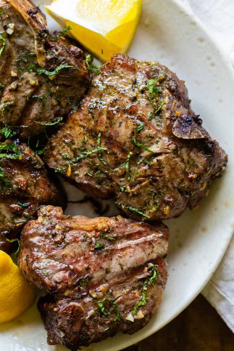 Grilled Lamb Chops Recipe, Slow Cooker Chicken Thigh Recipes, Mint Marinade, Lamb Chops Oven, Grilled Lamb Chop Recipes, Lamb Marinade, Plan 2023, Slow Cooker Chicken Thighs, Lamb Loin