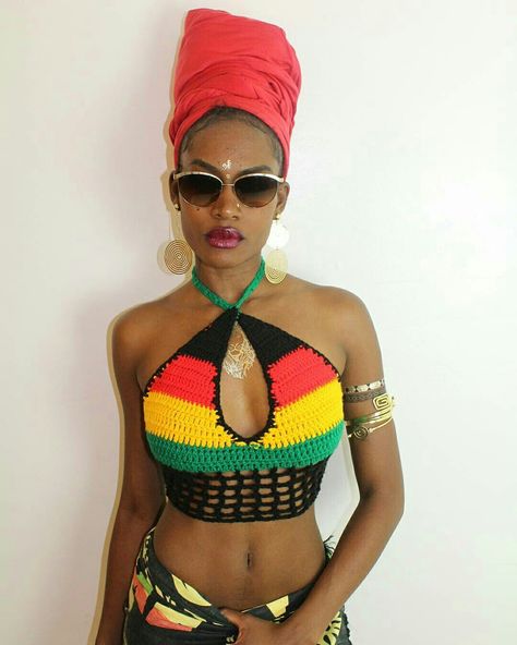 Fabulosa Rasta Crochet Top, Rasta Crochet, Dancehall Outfits, Afro Punk Fashion, Hippie Crochet, Crochet Bra, Crochet Crop Top Pattern, Crochet Swimwear, Crochet Halter