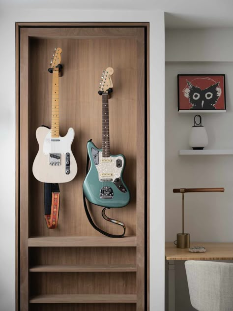 Guitar Room Ideas, Small Music Studio Ideas, Guitar Room Decor, Room Aesthetic Grunge, Room Ideas Small Spaces, Studio Apartment Organization, Room Aesthetic Dark, Target Storage, Guitar Storage