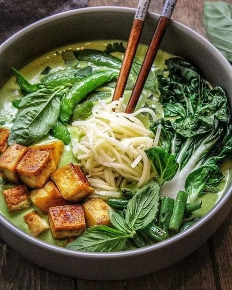 Tofu Noodle Bowl, Tofu Green Curry, Curry Tofu, Tofu Noodles, Chile Peppers, Green Curry Paste, Curry Noodles, Veggie Stock, Extra Firm Tofu