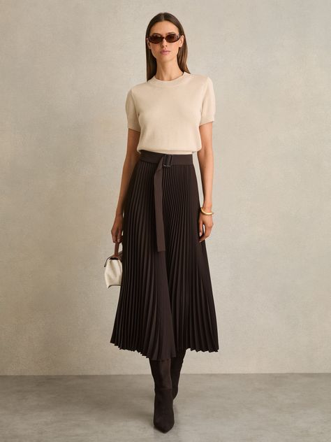 Accordion pleating gives elegant, flowing movement to the Ava midi skirt. An adjustable belt with tonal buckle provides the option to cinch for a pulled-together look. Accordion pleating Adjustable belt Concealed side zip Midi Brown Pleated Skirt Outfit, Pleated Skirt Midi, Midi Pleated Skirt, Brown Midi Skirt, Belted Midi Skirt, Pleats Skirt, Accordion Pleats, Rich Girl Aesthetic, Ladies Suits