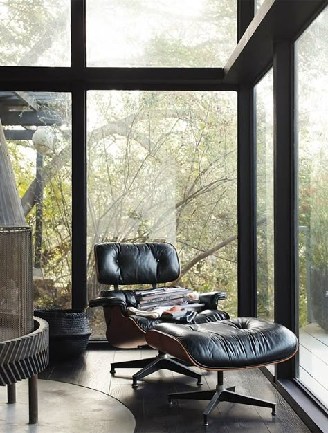 eames lounge chair and ottoman a chair used often in scandinavian interiors Eames Lounge Chair Replica, Comfy Office Chair, Comfortable Outdoor Furniture, Lounge Chair And Ottoman, Scandinavian Chairs, Lounge Chairs Living Room, Ikea Chair, Charles Ray, Charles And Ray Eames