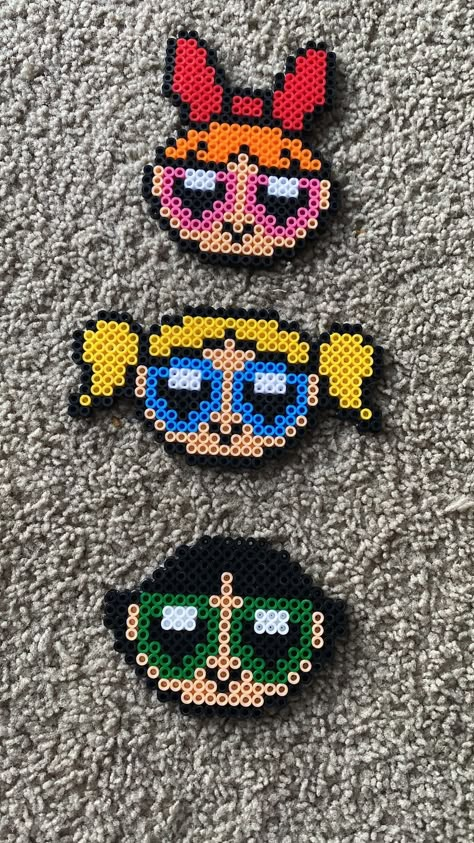 Perler Beads Power Puff, Descendants Perler Beads, Grinch Fuse Beads, Stray Kids Perler Beads, Pearler Bead Patterns Kawaii, Beetlejuice Perler Bead Patterns, Easy Hama Bead Designs, Fortnite Perler Beads, Fun Perler Bead Ideas