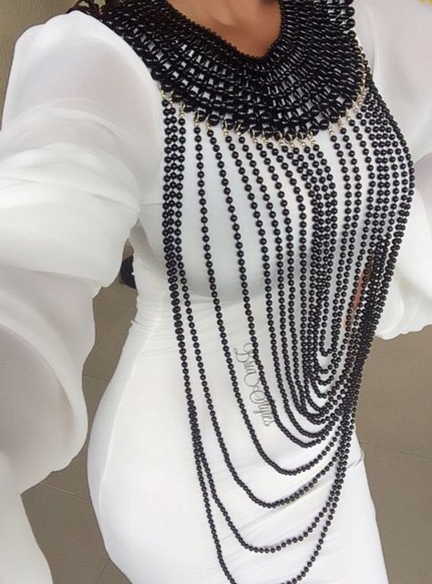 Black Beaded Body Chain Beaded Body Chain, Body Necklace, Shoulder Jewelry, Shoulder Necklace, African Accessories, African Jewelry, Body Chain Jewelry, Mode Inspiration, Bling Bling