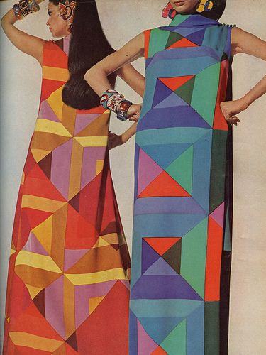 geometric dresses, vogue 1967 Portfolio Project, Sonia Delaunay, Vogue Vintage, 60s 70s Fashion, Fashion 1960s, Design Moda, Sixties Fashion, Design Textile, Retro Mode