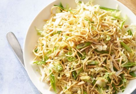 Wombok Salad, Crispy Noodle Salad, Crunchy Noodle Salad, Clam Recipes, Asian Salad, Big Salad, Cabbage Salad, Most Popular Recipes, Salad Dressing Recipes