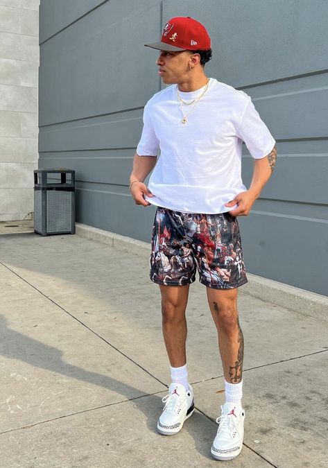 Black Guy Summer Outfits, Men Summer Outfits 2024, Carmine 6s Outfit Men, Summer Drip Outfits, Graphic Shorts Outfit Men, Jordan 1 Outfit Men Summer, Short Outfit Men, Summer Fashion Men, Black Men Vacation Outfits