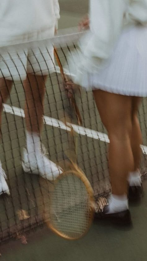 Old Tennis Aesthetic, Tennis Date Aesthetic, Tennis Boyfriend Aesthetic, Tennis Court Photoshoot Couple, Vintage Tennis Photoshoot, Tennis Engagement Photos, Tennis Couple Aesthetic, Tennis Couple Photoshoot, Pickle Ball Photoshoot