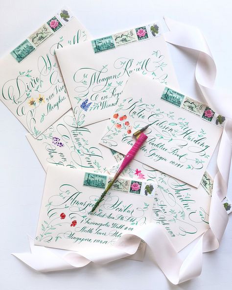 Inspiring Calligraphers: Virginia Lucas Hart Envelope Addressing, Invitation Calligraphy, Calligraphy Envelope, A Calligraphy, Envelope Art, Creative Lettering, Lettering Practice, Envelope Design, Wedding Suite