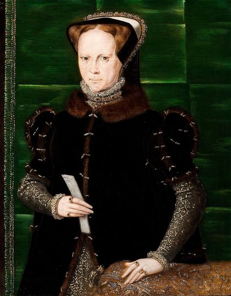 Portraits of a Queen: Mary I of England – Tudors Dynasty Queen Mary Tudor, Mary I Of England, Italian Portraits, Italian Royalty, Fashion History Timeline, Tudor Court, Diego Velazquez, Mary Tudor, Tudor England