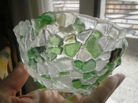 Ariadne from Greece!: A sea glass bowl. Sea Glass Bowl Diy, Sea Glass Bowl, Beach Glass Projects, Button Bowl, Sea Glass Diy, Sea Glass Art Projects, Beach Glass Crafts, Diy Bowl, 2022 Design