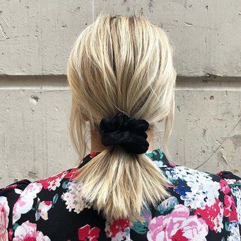 RX_1901_Ponytail Hairstyles 2019_Short Scrunchie Ponytail Big Southern Hair, Southern Hair, Face Shape Hair, Lob Hair, Vintage Ponytail, Pretty Ponytails, Iconic Hairstyles, Cute Ponytail Hairstyles, French Braid Ponytail