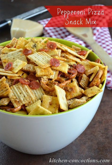 Pepperoni Pizza Snack Mix and Basketball Madness Date Night - Kitchen Concoctions March Food Ideas, Christmas Trash, Themed Date Night, Snack Pairings, Date Night Food, Trail Mix Recipe, Pepperoni Recipes, Night Kitchen, Camping Drinks