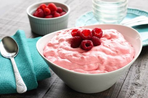 Raspberry Fluff Fruit Salad is the jello salad that everyone loves! With only 4-ingredients and 5 minutes prep, this is the perfect sweet side dish for your next potluck, picnic, or BBQ! Fruit Fluff Salad Recipes, Fluffy Fruit Salad, Salad Recipes Thanksgiving, Fluff Fruit Salad, Fruit Fluff Salad, Raspberry Fluff, Fruit Fluff, Raspberry Jello Salad, Fruit Salad Dessert