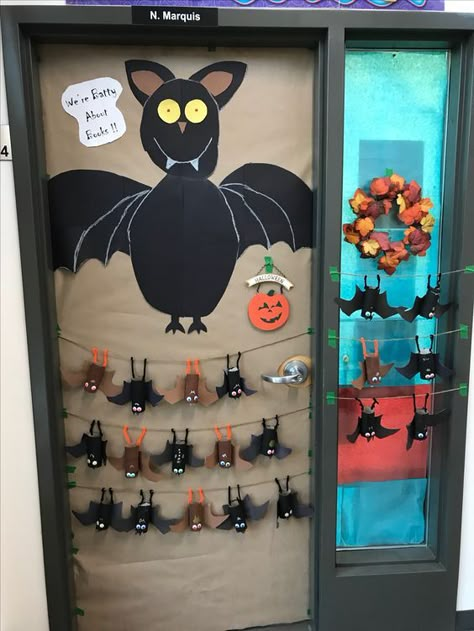 Halloween Door Decor For Classroom, Fall Door School Decor, Bats Bulletin Board Ideas, Bats Door Decoration, Halloween Door Decorations Classroom Kindergarten, Bat Themed Classroom Door, Halloween Door Contest Ideas Preschool, Bat Door Decoration, Bat Door Decorations For School