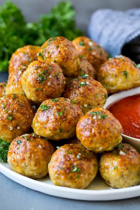 Chicken Meatballs Chicken Meatballs Healthy, Meatballs Dinner, Meatballs Chicken, Ground Chicken Meatballs, Baked Chicken Meatballs, Braised Chicken Breast, Perfect Meatballs, Baked Meatballs, Meatball Dinner