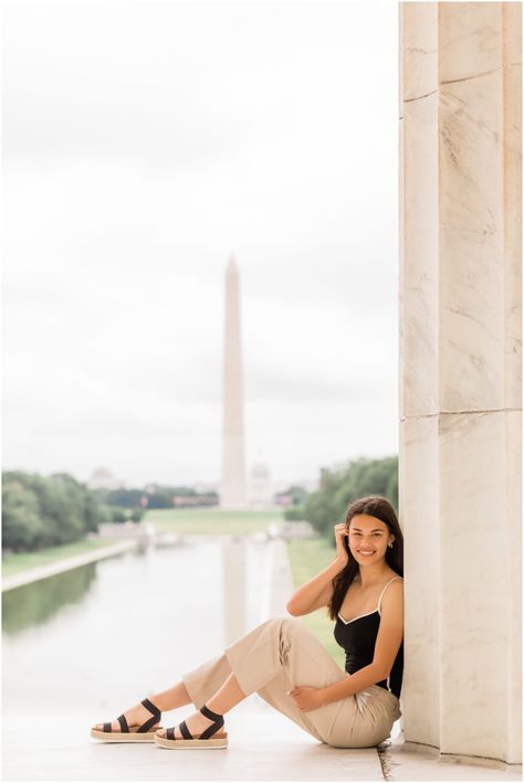 Washington, DC Senior Session | Lincoln Memorial | Class of 2021 - marionmeakem.com Photo Ideas In Washington Dc, Washington Dc Senior Pictures, Washington Dc Portraits, Washington Dc Photoshoot Ideas, Dc Photoshoot Ideas, Washington Picture Ideas, Dc Monument Photoshoot, Washington Monument Picture Ideas, Washington Photo Ideas