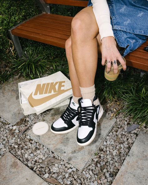 @jumpman23 take inspiration from everyone’s fave smooth & creamy caffeinated beverage for their latest Women’s Air Jordan 1 High OG “Latte”. Wrapped in plush black and white leather with velvety beige nubuck at the heels and collar 🤤 Each pair also comes with a Jumpman coaster that reads “See You Latte”, an extra set of laces, custom latte art inspired inner soles & box! Women’s Sizes (US) 7-12 (up to a Men’s 10.5) including all halves will be releasing online from midnight tonight (12am AE... Jordan 1 High Outfit Women, Trading Terms, Jordan 1 High Outfit, Nike Products, Womens Air Jordans, Jordan 1 High Og, Fresh Shoes, Air Jordan 1 Retro High Og, Air Jordan 1 Retro High