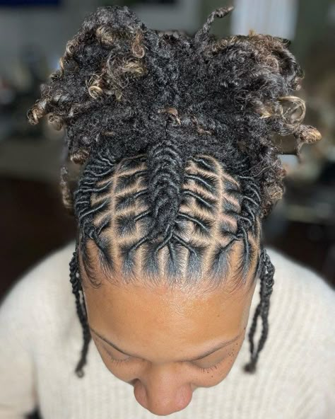 Ponytail With Highlights, Layered Twists, Layered Short Bob, Dreadlocks Ponytail, Hair And Skin Vitamins, Loc Updo, Natural Dreadlocks, Braided Dreadlocks, Short Locs