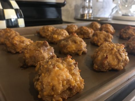 Kodiak Sausage Balls – The Simple Princess Savory Kodiak Cakes, Kodiak Cake Recipes Savory, Sausage Balls Kodiak Cakes, Kodiak Cake Sausage Balls, Kodiak Pancake Mix Protein Balls, Kodiak Protein Sausage Muffins, High Protein Sausage Balls, Protein Sausage Balls, Kodiak Sausage Balls