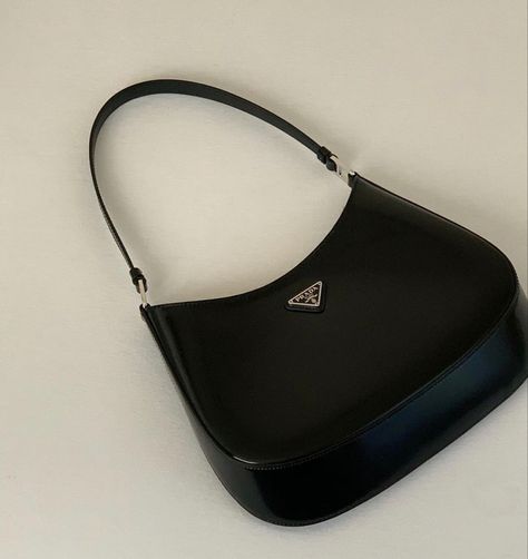 Hand Bags For Women, Trendy Purses, Aesthetic Bags, Bag Prada, Luxury Purses, Fancy Bags, Pretty Bags, Cute Purses, Cute Bags