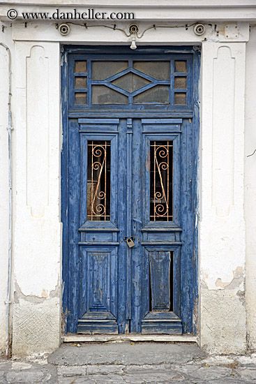 Greek Doors, European Doors, When One Door Closes, Vintage Doors, Cool Doors, Door Gate, Old Doors, Blue Door, Unique Doors