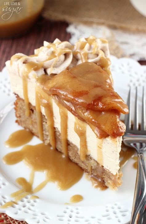 combine. Apple Blondie Cheesecake, Blondie Cheesecake, Caramel Blondie, Apple Blondies, Life Love And Sugar, Cheesecake Caramel, Blondie Recipe, Baked Caramel, Apple Spice