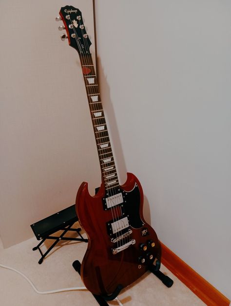 Epiphone SG-400 (y. 2007) Epiphone Sg, Gibson Sg, Gibson, Electric Guitar, Guitar, Quick Saves