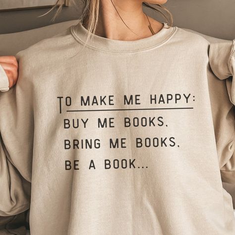 Book Outfit Aesthetic, Book Lover Sweatshirt, Gearbreakers Fanart, Book Shirt Ideas, Bookish Sweaters, Library Sweatshirt, Book Sweatshirts, Bookish Sweatshirts, Book Sweater