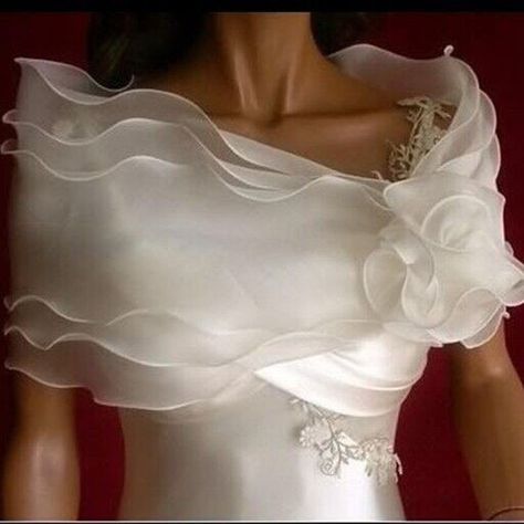 Cheap Wedding Jackets / Wrap, Buy Directly from China Suppliers:New Wedding Bolero Ruffles Short Women Bridal Cape Red White Cloak Cheap Wedding Accessories Enjoy ✓Free Shipping Worldwide! ✓Limited Time Sale ✓Easy Return. Black Red Wedding, Organza Bridal, Cape Cloak, Bridal Shrug, Wedding Shrug, Bolero Wedding, Bridal Bolero, Organza Wedding, Bridal Jacket