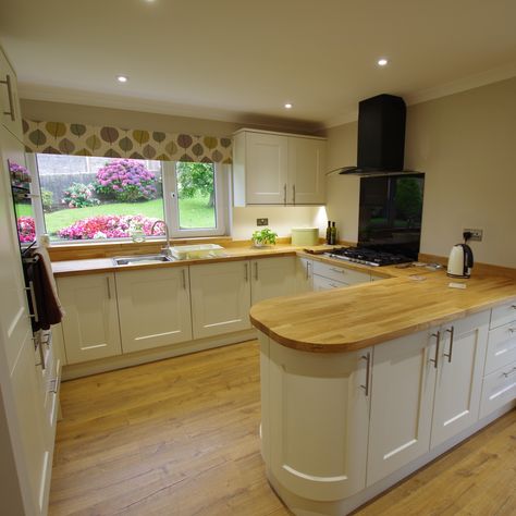 Cream Kitchen Units, Kitchen Oak, Oak Worktops, Wood Worktop, Sage Green Kitchen, Bespoke Bathroom, Cream Kitchen, Shaker Style Kitchens, Walnut Tree