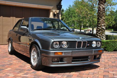 Car brand auctioned:BMW: M3 320is 'Italian M3' 1988 Car model bmw e 30 320 is italian m 3 Check more at http://auctioncars.online/product/car-brand-auctionedbmw-m3-320is-italian-m3-1988-car-model-bmw-e-30-320-is-italian-m-3/ Bmw E30 325, Bmw Old, Bmw E9, Bmw 325, Bmw Wheels, Bmw Classic Cars, Bmw Classic, Bmw E30, Car Brand