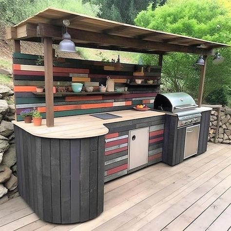 Backyard Bbq Grill, Bbq Shed, Cooking Station, Outdoor Grill Area, Landscaping Layout, Outdoor Grill Station, Diy Pallets, Diy Bbq, Outdoor Fireplace Patio