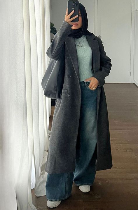 Ig: belinay.uyar Hijabi Winter Outfits, Fall Outfits Modest, Modest Fashion Fall, Modest Fall Outfits, Outfit Ideas 2023, Modest Winter Outfits, Winter Coat Outfits, Estilo Hijab, Outfit Inso