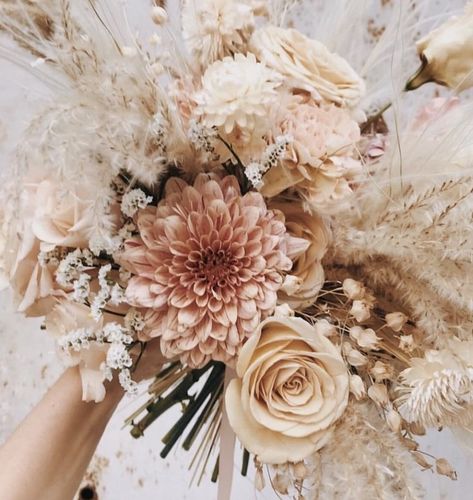 A nude palette and dried elements are the hottest new trend hitting weddings! Arrangement Of Flowers, Floral Trends, Bridal Musings, Spring Bouquet, Beautiful Bouquet Of Flowers, Lorde, Bride Bouquets, Arte Floral, Bridal Flowers