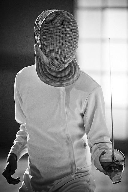 Fencing Izzy Core, Fencing Club, Fencing Sport, Hobbies For Kids, Sports Aesthetic, Portrait Photoshoot, Fencing, Archery, Fence