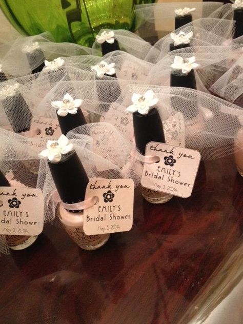 Bridal Shower Desserts, Tulle Veil, Bridal Favors, Bridal Shower Favor, Boda Mexicana, Wedding Shower Games, Wedding Shower Favors, Bridal Shower Food, Bridal Shower Brunch