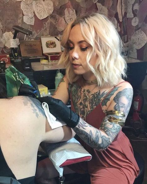 30 Badass Female Tattoo Artists to Follow on Instagram ASAP|#tattoo #handtattoo #tattoos #tattooartist 33 Tattoo Artist Quotes, Badass Female, Famous Tattoo Artists, Yakuza Tattoo, Tattoo Techniques, Female Tattoo Artists, Inked Babes, Artist Aesthetic, Aesthetic Tattoo