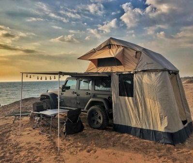 Jeep Tent, Jeep Wrangler Camping, Camp Trailer, Camping Photo, Rooftop Tent, Jeep Camping, Kombi Home, Jeep Wrangler Accessories, Hors Route